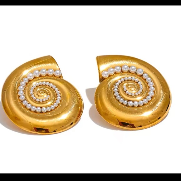 Gold Spiral Shell Earrings with Imitation Pearls – PVD Real Gold Plated - Picture 7 of 16